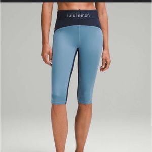 NWT Lululemon Logo Waistband Everlux Training Crop 15"